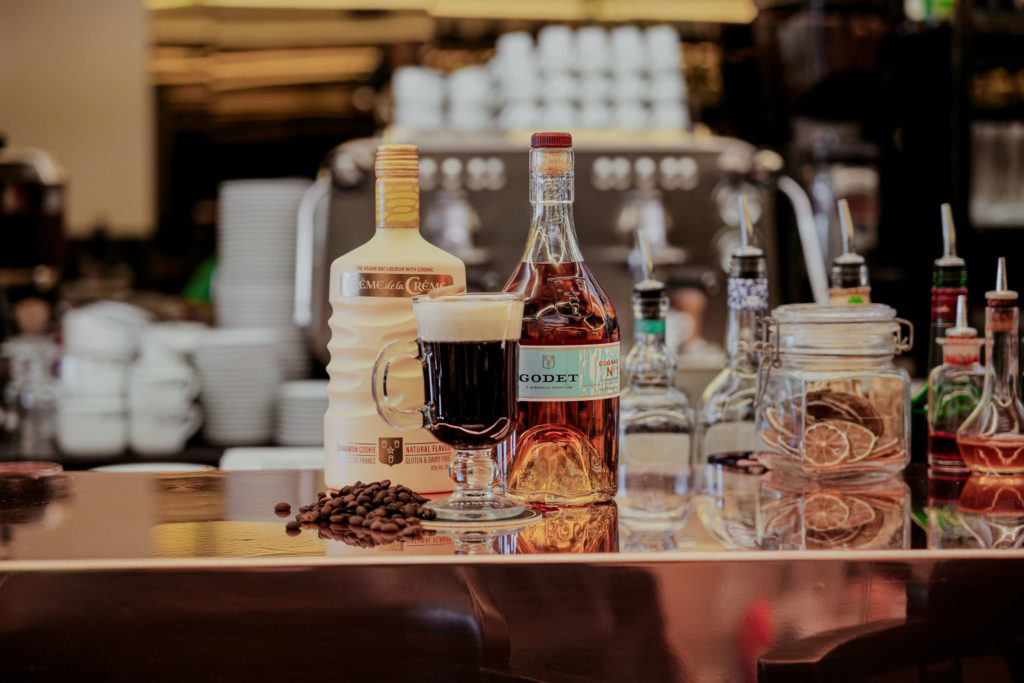 shooting cocktail automne 2024 bar brasserie le pompon photographe atelier dotcom
