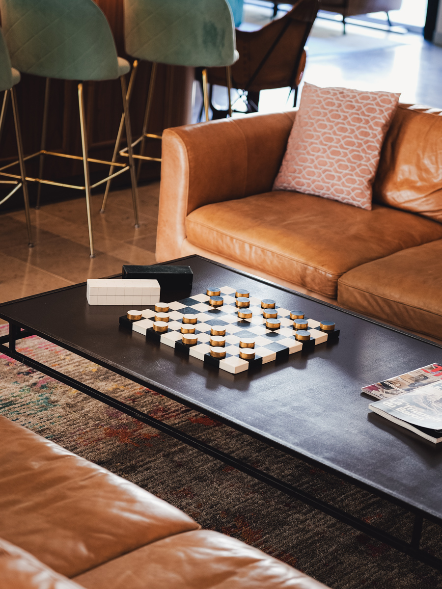 Mise en scène des espaces de l'hôtel pour mettre en avant ses espaces sur son site Internet